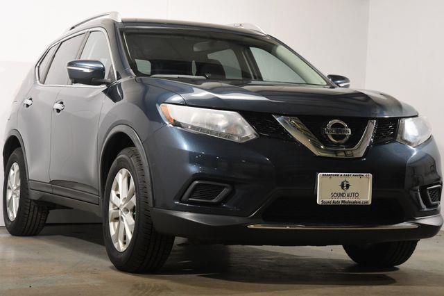 2015 Nissan Rogue SV photo