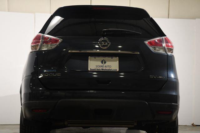 2015 Nissan Rogue SV photo