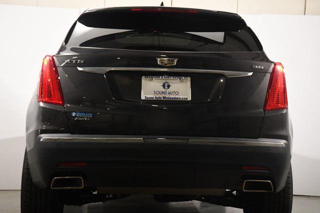 2018 Cadillac XT5 Luxury AWD photo