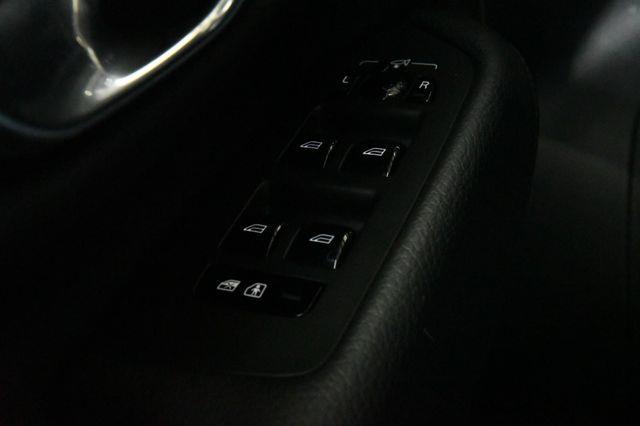 2017 Volvo XC90 Momentum photo