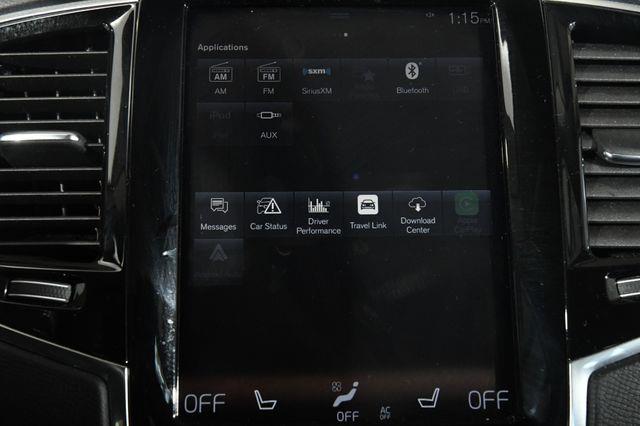 2017 Volvo XC90 Momentum photo