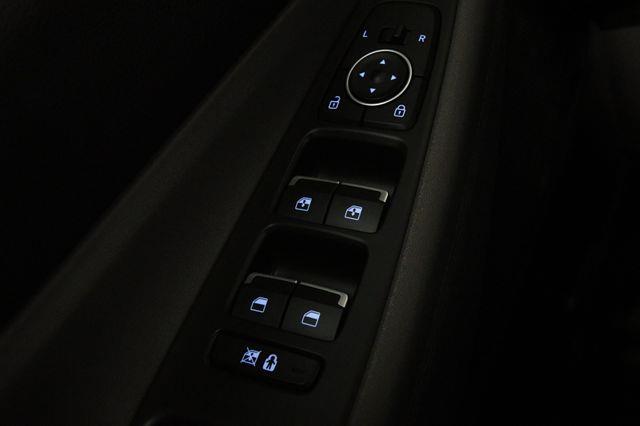 2019 Hyundai Santa Fe SEL Safety Tech photo
