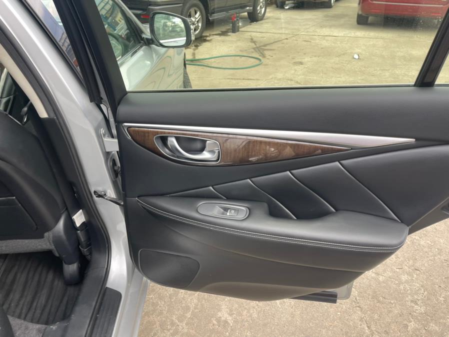 2018 Infiniti Q50 3.0t LUXE AWD photo