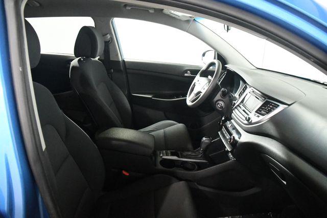 2018 Hyundai Tucson SE Blind Spot photo