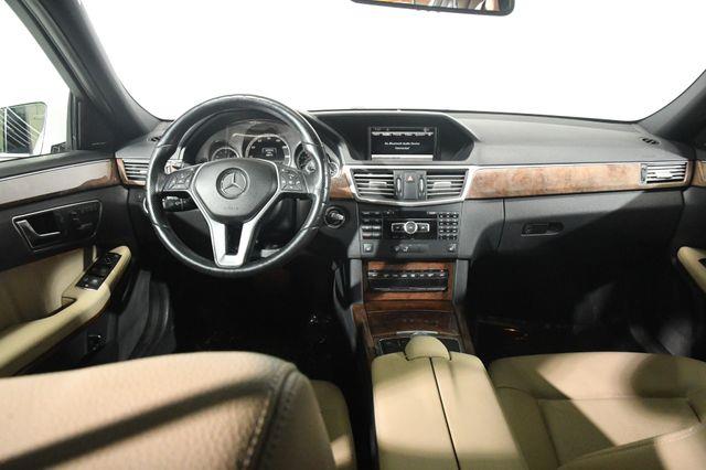 2013 Mercedes-Benz E-Class E350 4MATIC Luxury photo