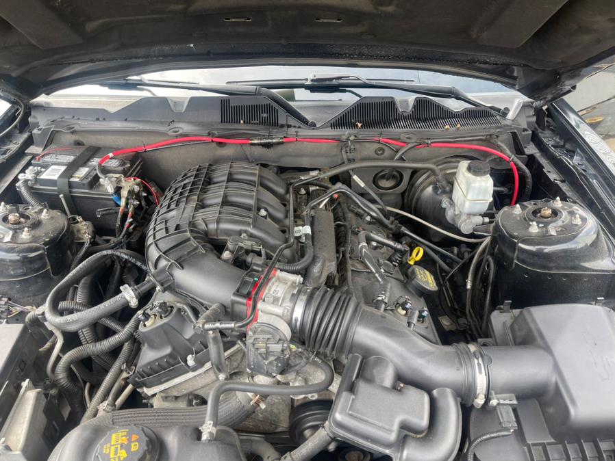2013 Ford Mustang V6 photo