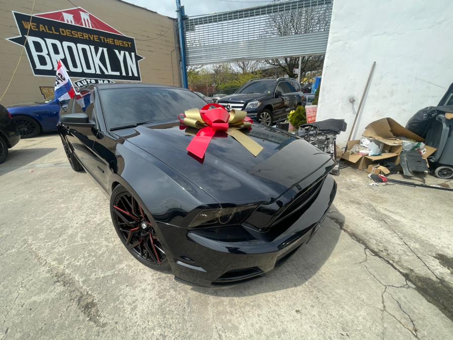 2013 Ford Mustang V6 photo