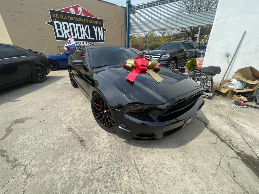 2013 Ford Mustang V6 photo