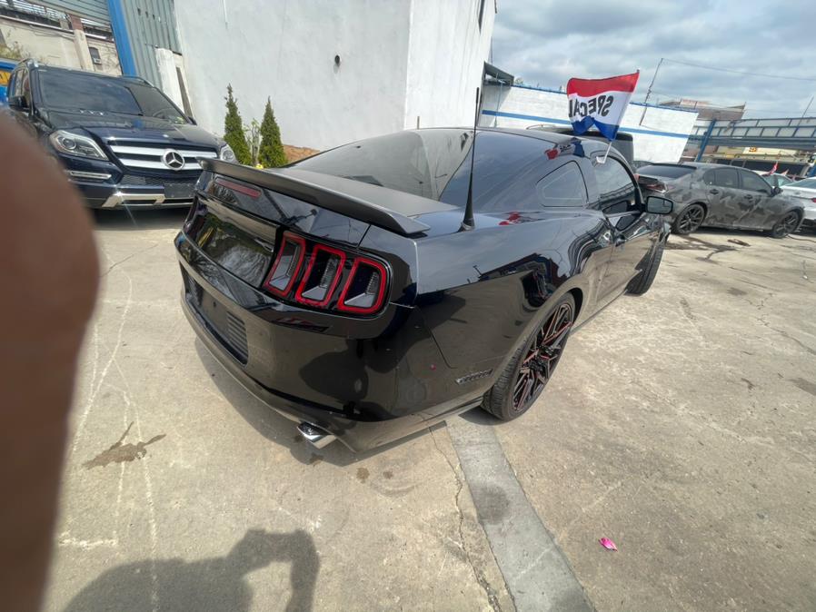 2013 Ford Mustang V6 photo