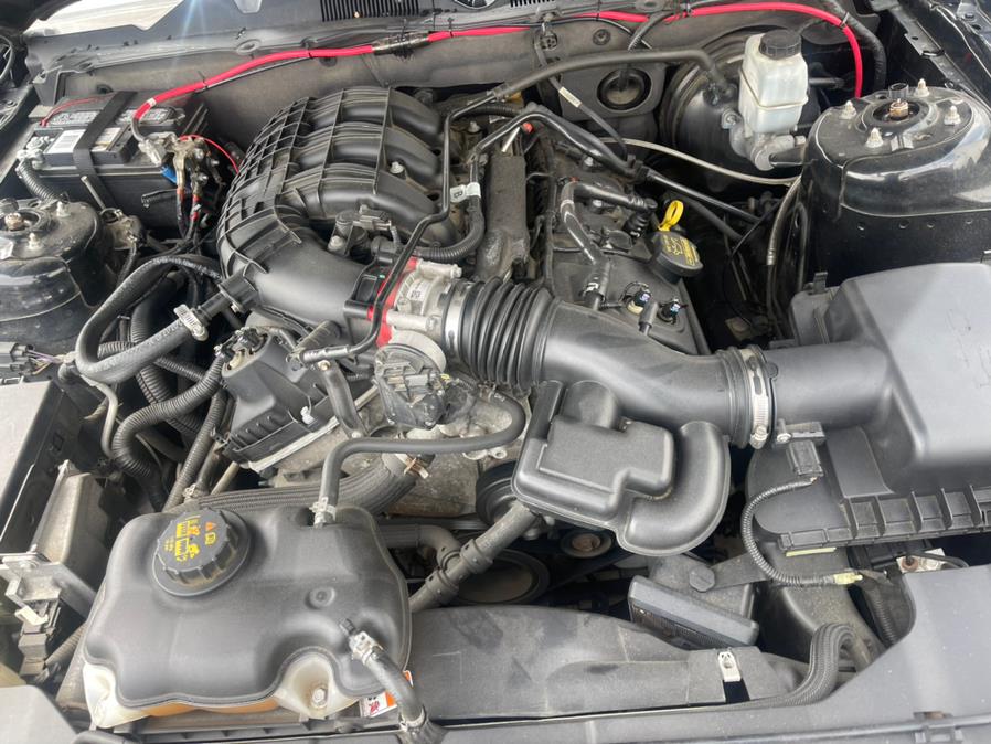 2013 Ford Mustang V6 photo