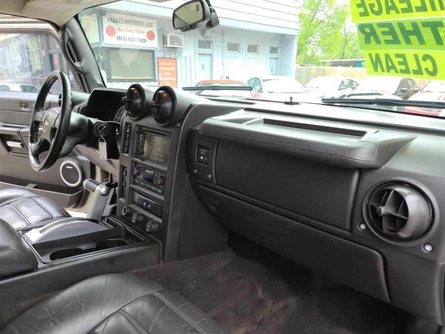 2005 HUMMER H2 photo