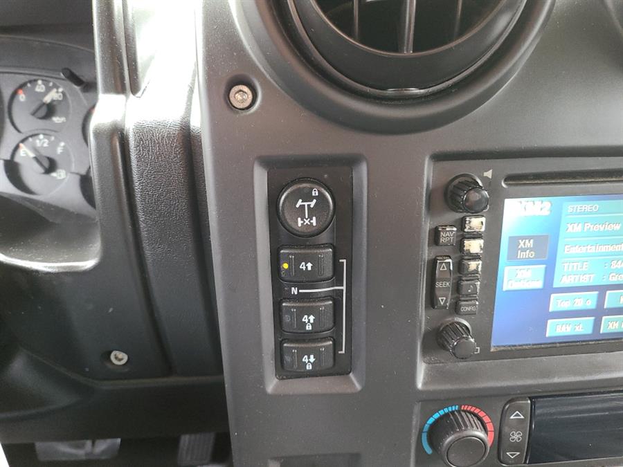 2005 HUMMER H2 photo