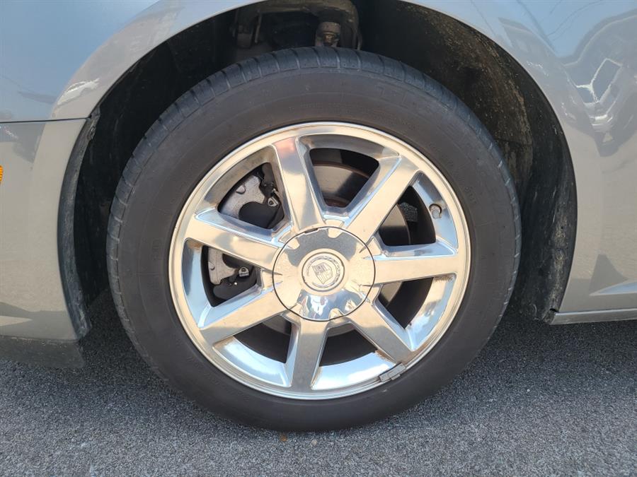 2005 Cadillac STS photo