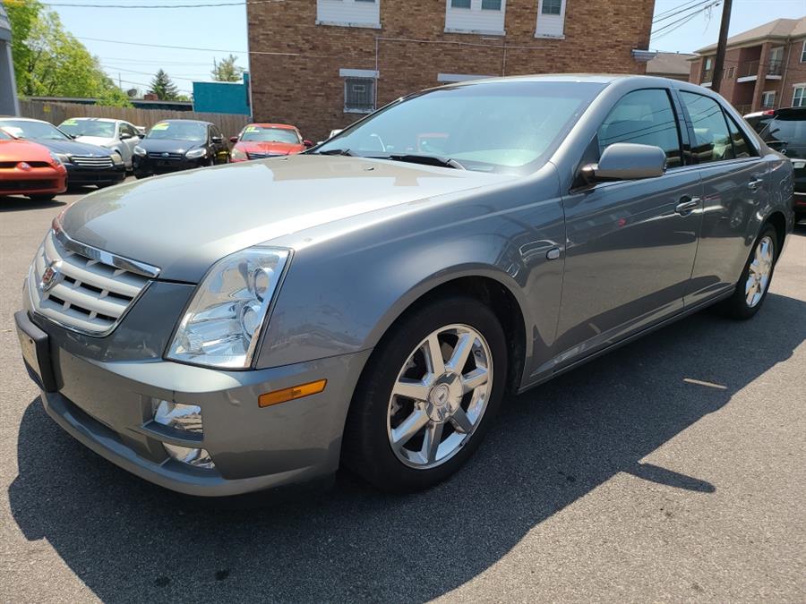 2005 Cadillac STS photo