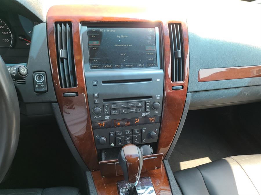 2005 Cadillac STS photo