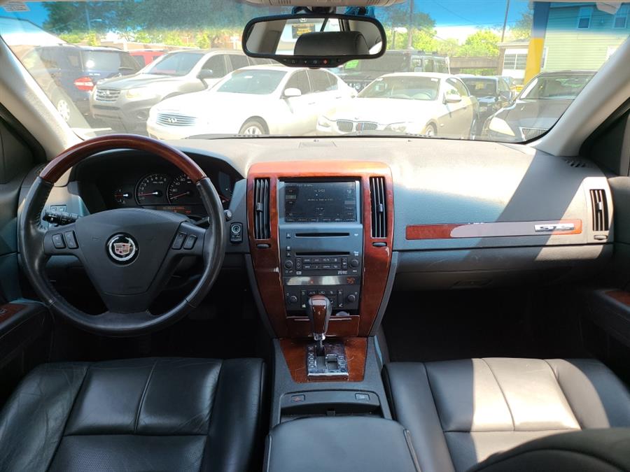 2005 Cadillac STS photo