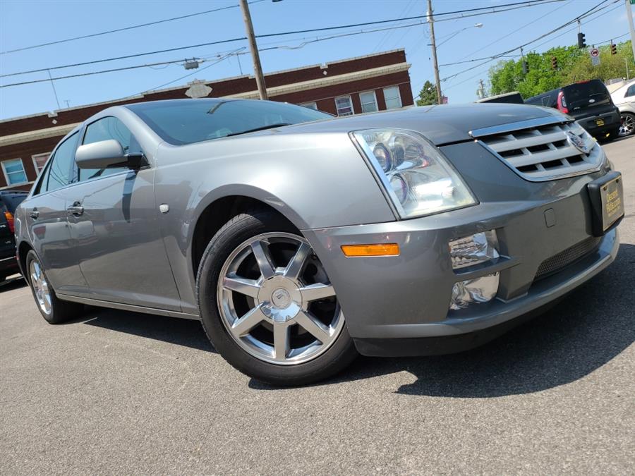 2005 Cadillac STS photo