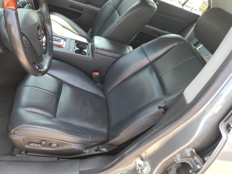 2005 Cadillac STS photo