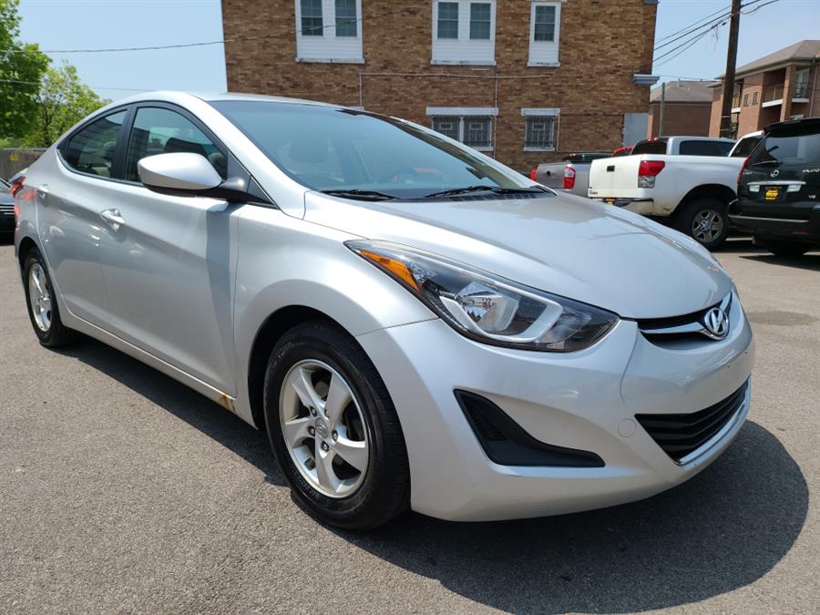 2014 Hyundai Elantra SE images