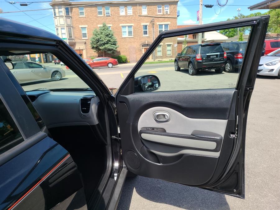 2014 Kia Soul Soul+ photo