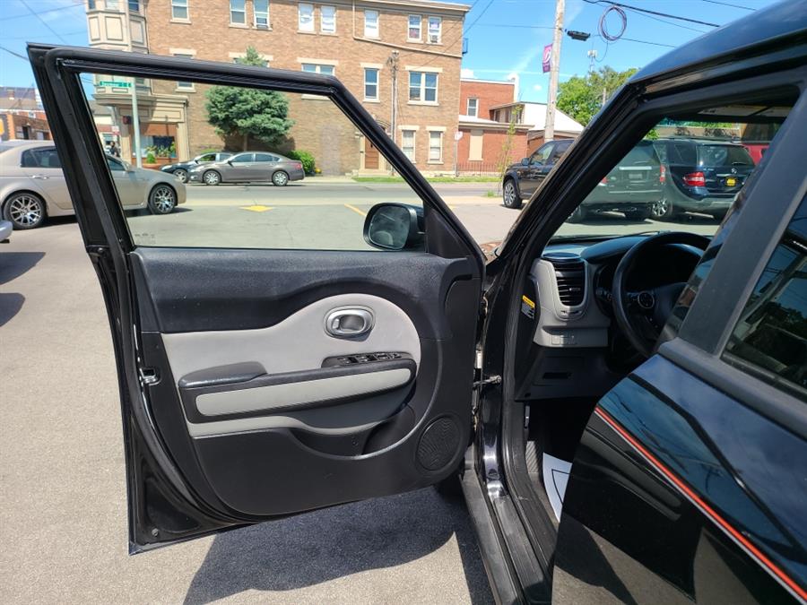 2014 Kia Soul Soul+ photo
