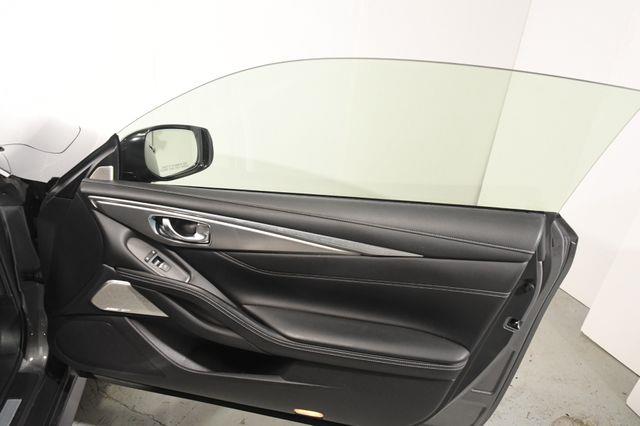 2017 Infiniti Q60 3.0t Premium photo