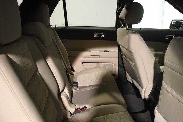 2015 Ford Explorer 3rd Row photo