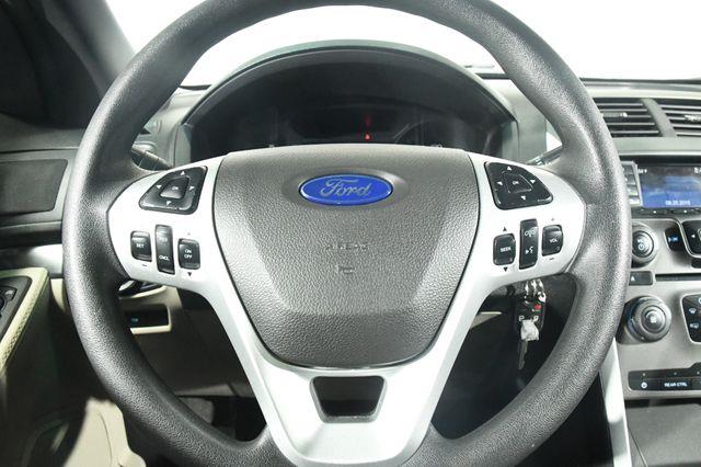 2015 Ford Explorer 3rd Row photo