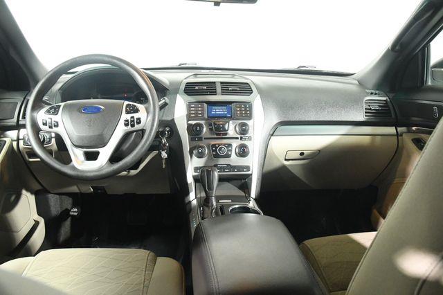 2015 Ford Explorer 3rd Row photo