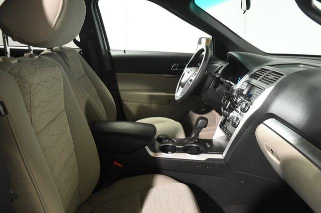 2015 Ford Explorer 3rd Row photo