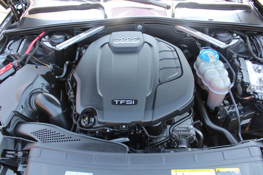2017 Audi A4 2.0T Prestige photo