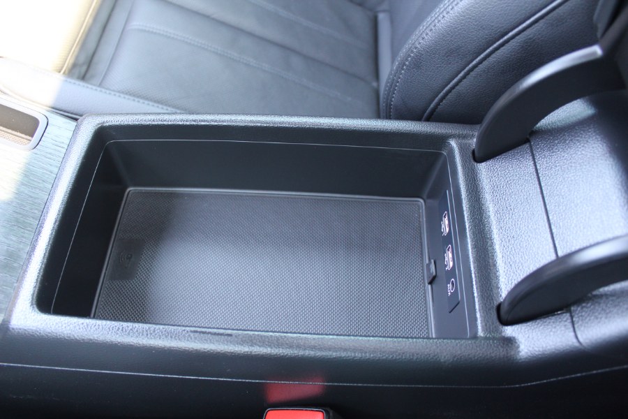 2017 Audi A4 2.0T Prestige photo