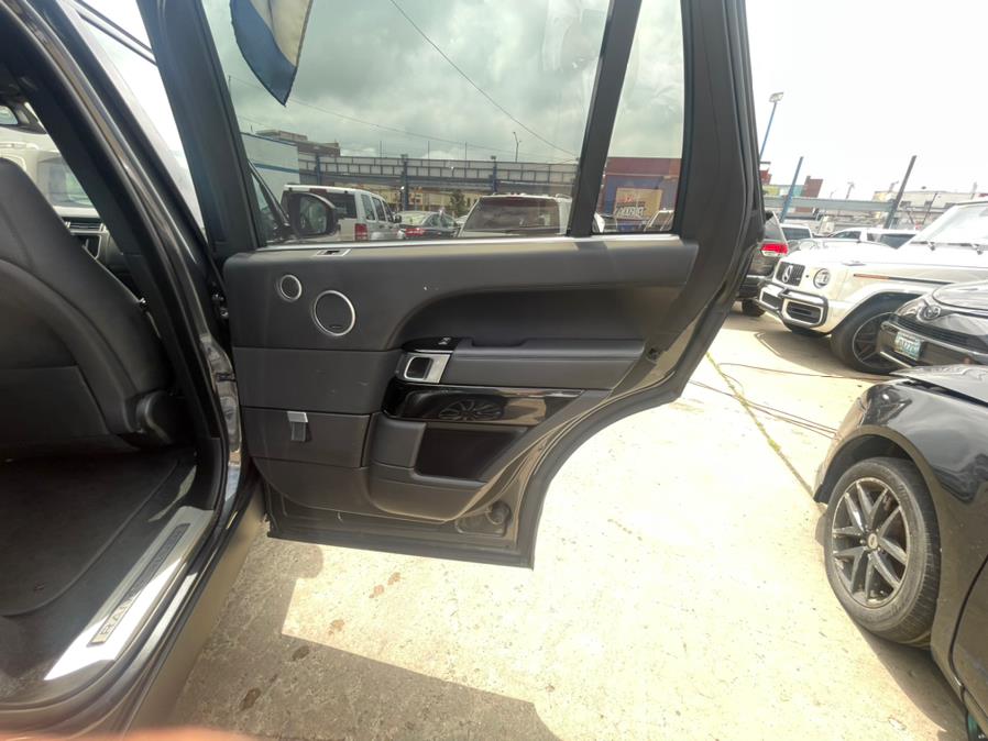 2016 Land Rover Range Rover 4WD 4dr Supercharged LWB photo