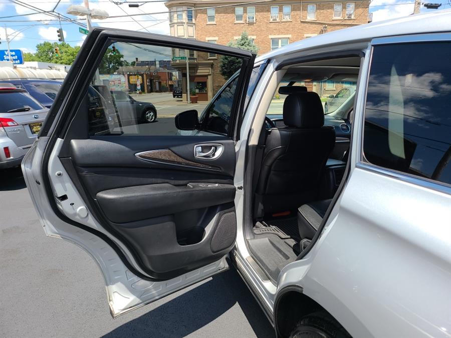 2013 Infiniti JX35 photo