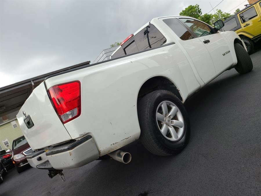 2014 Nissan Titan S photo
