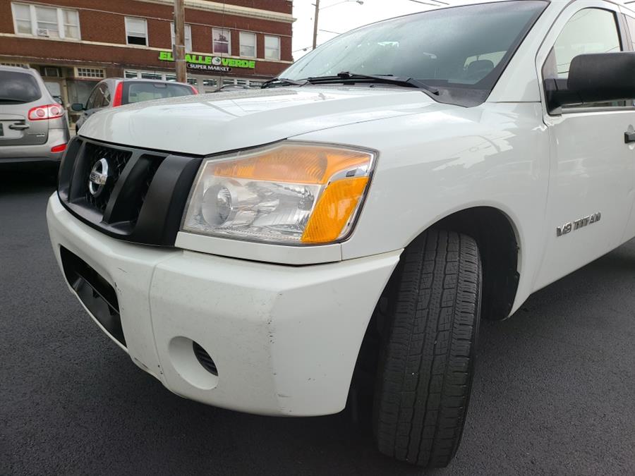 2014 Nissan Titan S photo