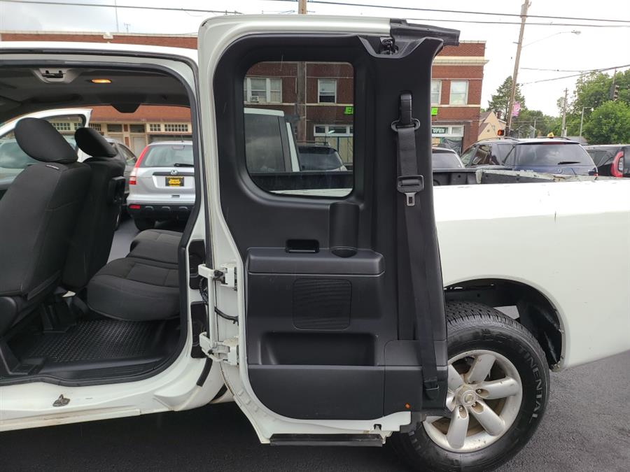 2014 Nissan Titan S photo