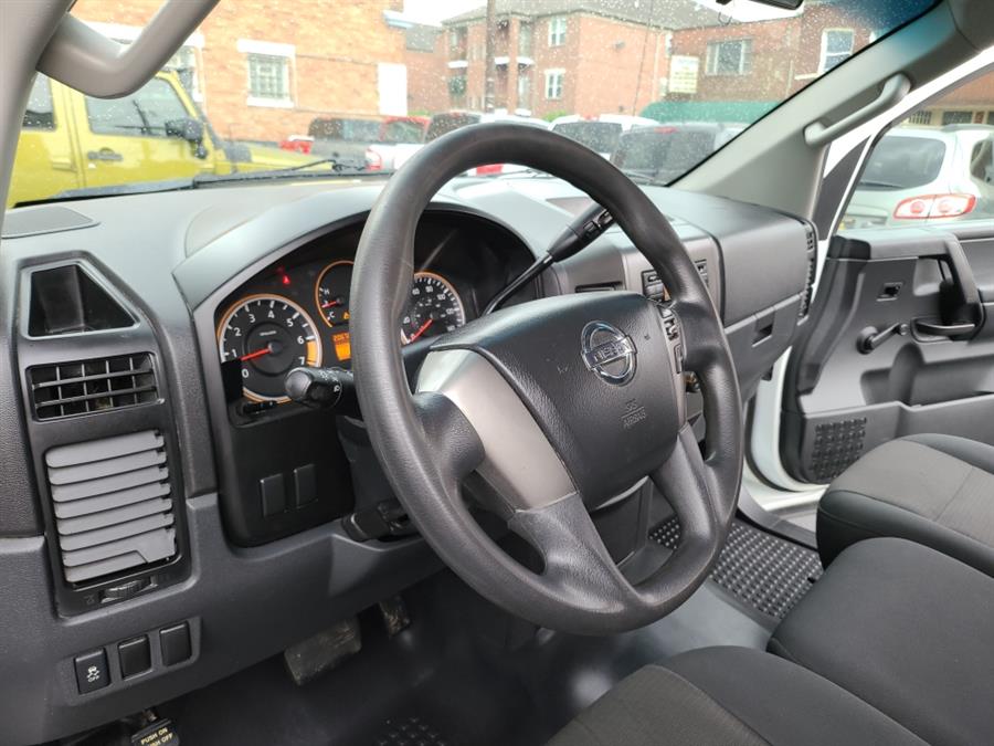 2014 Nissan Titan S photo