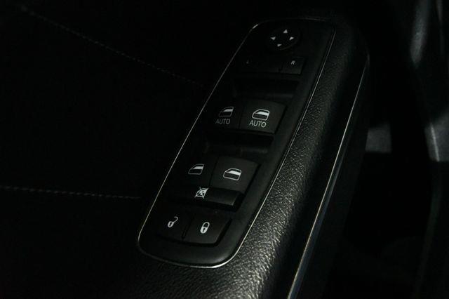 2015 Dodge Charger Road/Track photo