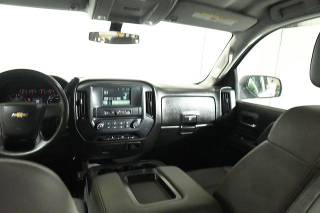 2018 Chevrolet Silverado 2500HD Knapheide Work Box photo