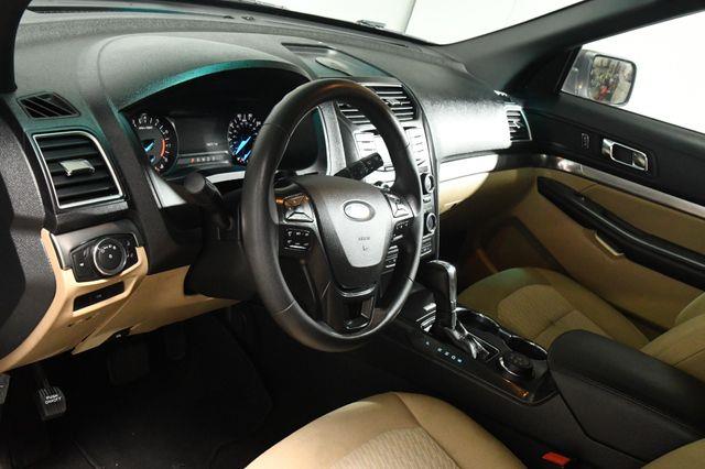 2016 Ford Explorer w/ 3rd Row photo