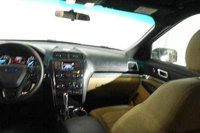 2016 Ford Explorer w/ 3rd Row photo