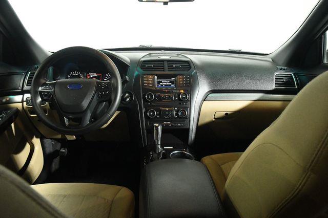 2016 Ford Explorer w/ 3rd Row photo