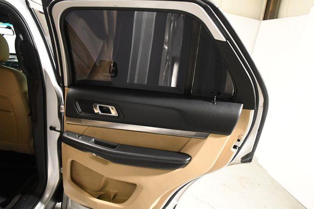 2016 Ford Explorer w/ 3rd Row photo