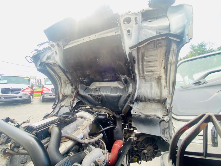 2015 Hino 195 20 FT BOX TRUCK photo