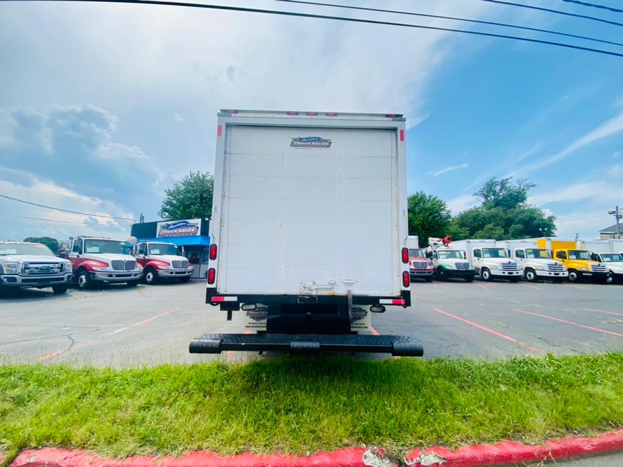 2015 Hino 195 20 FT BOX TRUCK photo