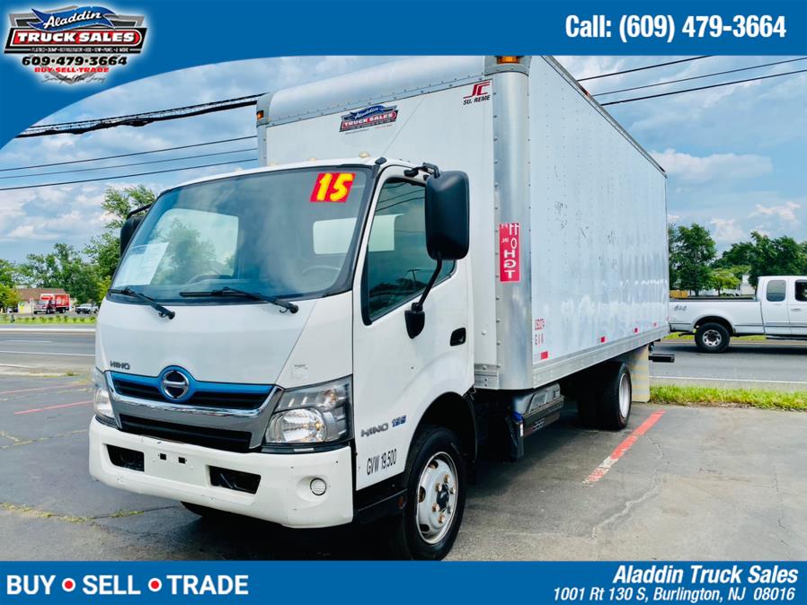 The 2015 Hino 195 20 FT BOX TRUCK photos