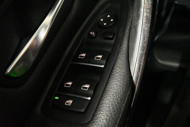 2016 BMW 3-Series 340i Xdrive M- Sport Manual Tr photo