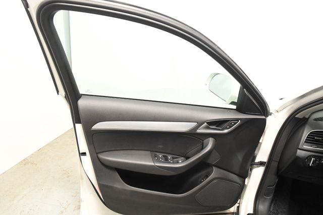 2015 Audi Q3 2.0T Premium Plus photo