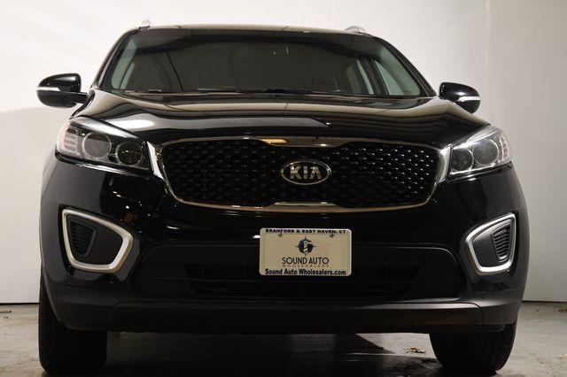 2016 Kia Sorento LX photo